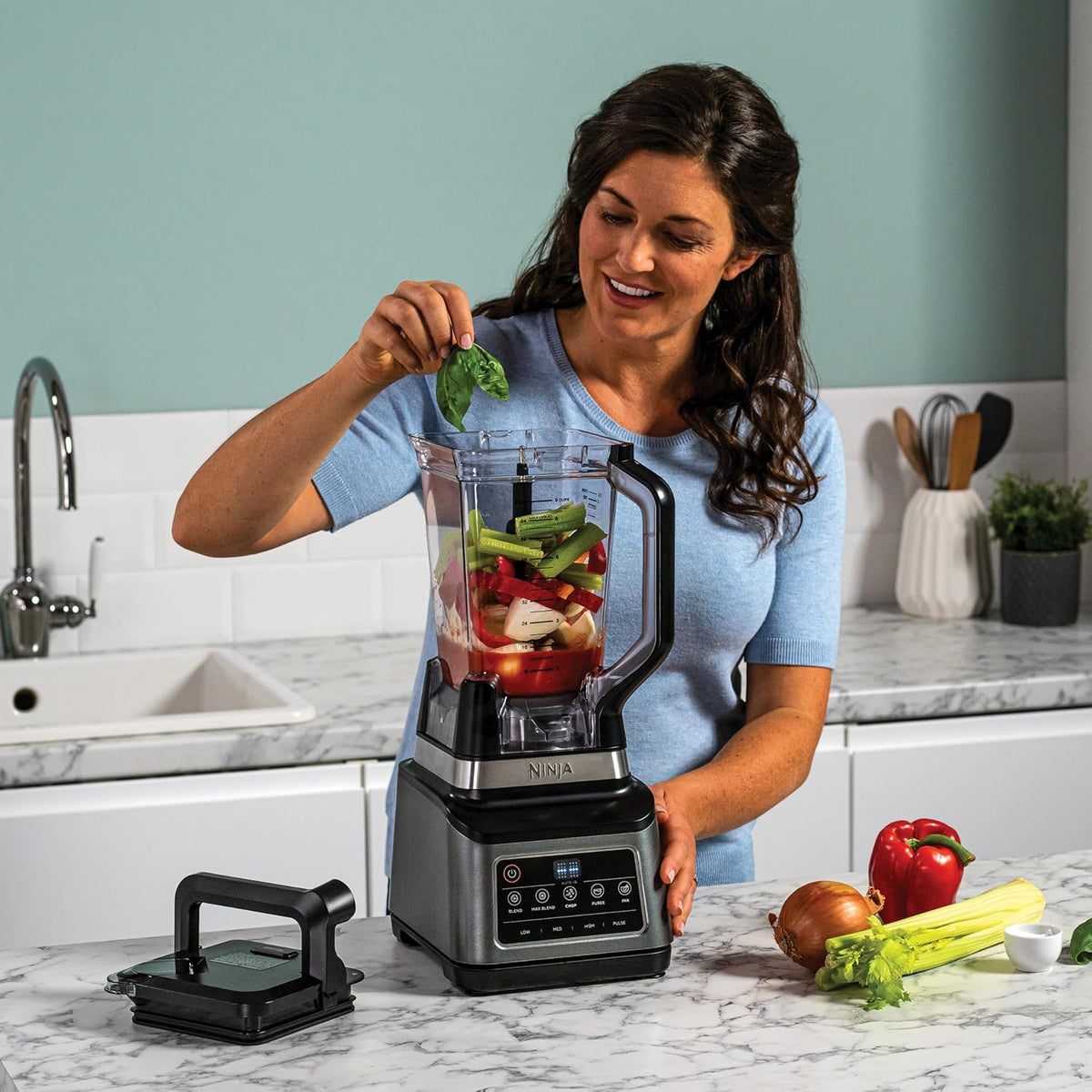 Ninja 3-in-1 Food Processor & Blender with Auto-iQ, Black BN800UK
